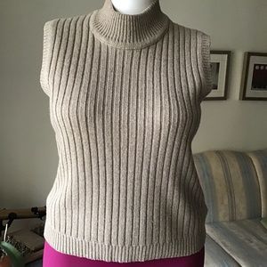 Evan - Picone sleeveless wool sweater